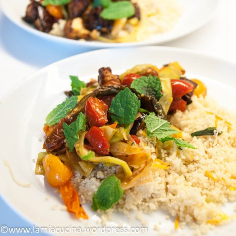 Aubergine, Lauch und Tomaten