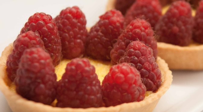 Yuzu-Himbeer-Tartelettes oder die belohnte Faulheit