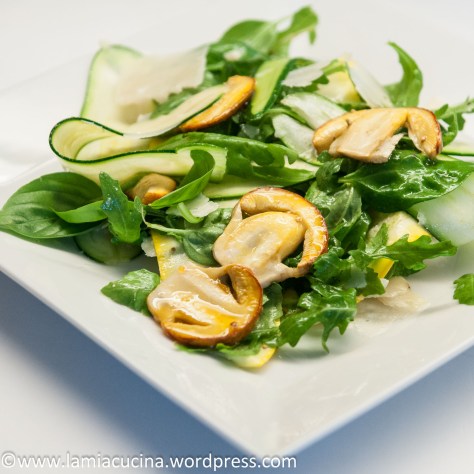 Zucchini-Ovoli-Salat