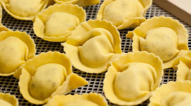 Fondue-Ravioli mit Trüffel und dem Kempinski-Plin