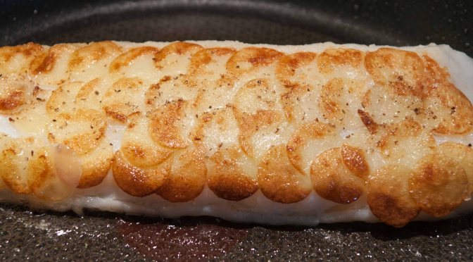 Kabeljau im Kartoffelschuppen-Mantel mit Linsen