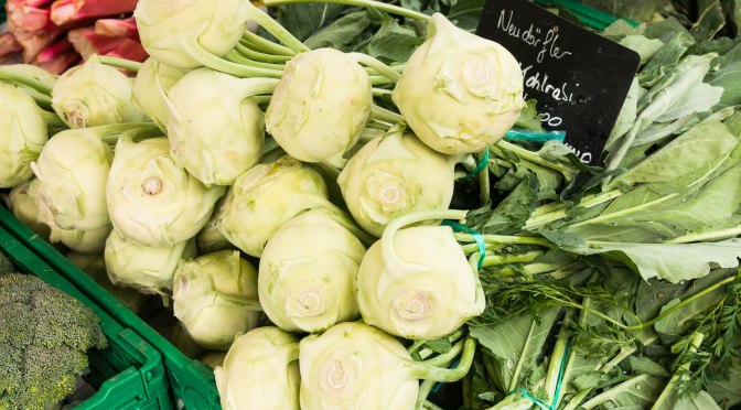 Kohlrabi-Rucola-Salat