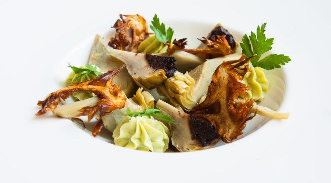 Delice von der Artischocke mit Avocadocreme