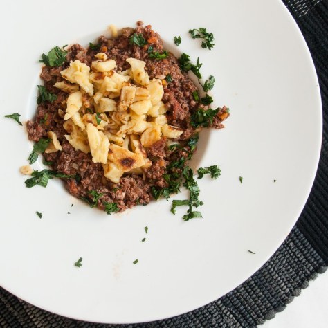 Bulzani mit Hackfleischsugo