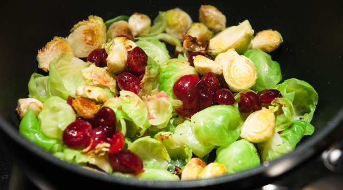 Rosenkohl mit SV-Cranberries und Kartoffelpuffer