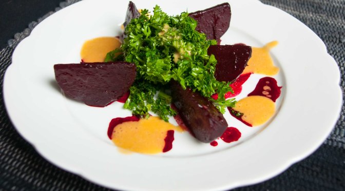 Berliner Küche: Rote Bete / Petersilie