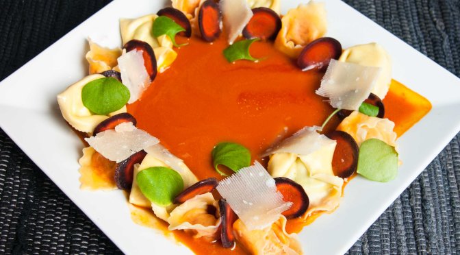 Tortellini mit Ingwer-Karottensauce